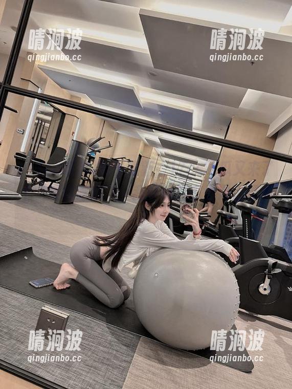 17cc吃瓜 头条更新,17cc吃瓜又来了个“硬核吃瓜”,我怀疑这瓜里泡了灵水?