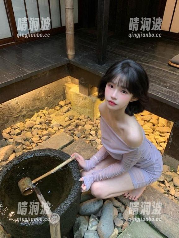 17吃瓜网 发布嘴巴不如小黄瓜,17吃瓜网为你解放口腔!