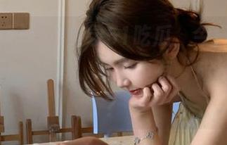 快来登录51吃瓜，今日的热门瓜比昨日大得多，难道真有“成长”法宝？