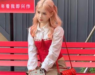 51吃瓜中心app：每天都能让我啃不停的无聊！