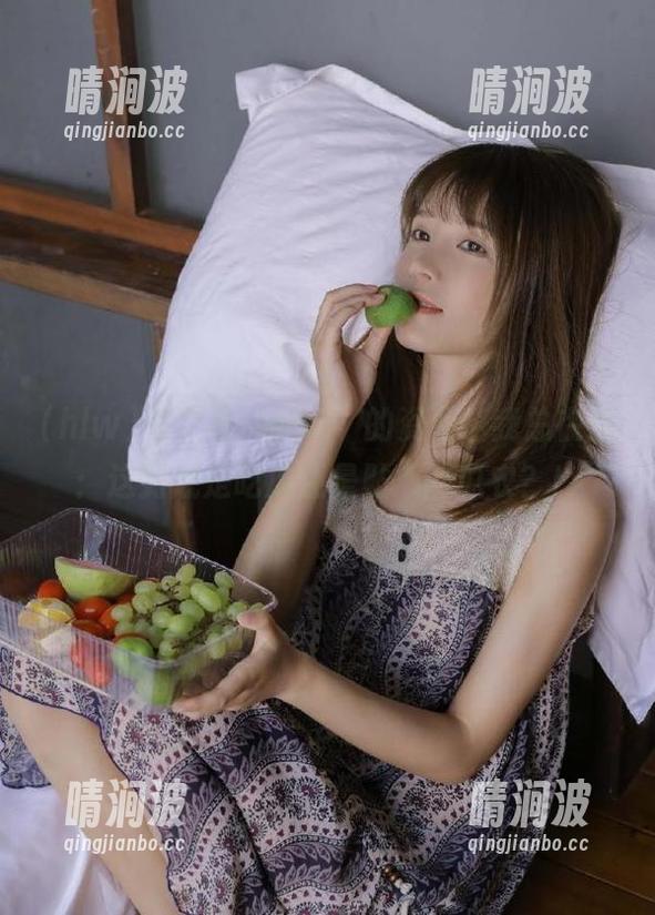 hlw 每次看“hlw”的资源,我总在想:这到底是吃瓜还是贴心的瓜农?!