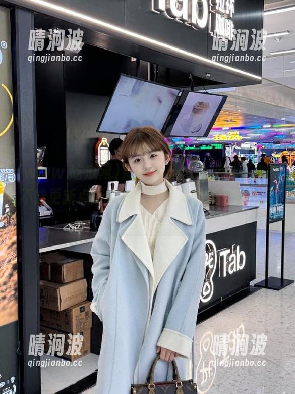 www.吃瓜网 拜托www.吃瓜网,你能不能更新点新鲜的?这几天的瓜都吃腻了!