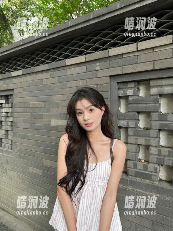吃瓜不打烊 吃瓜不打烊苹果版,瓜田里偶尔也会遇到抛来的叉!