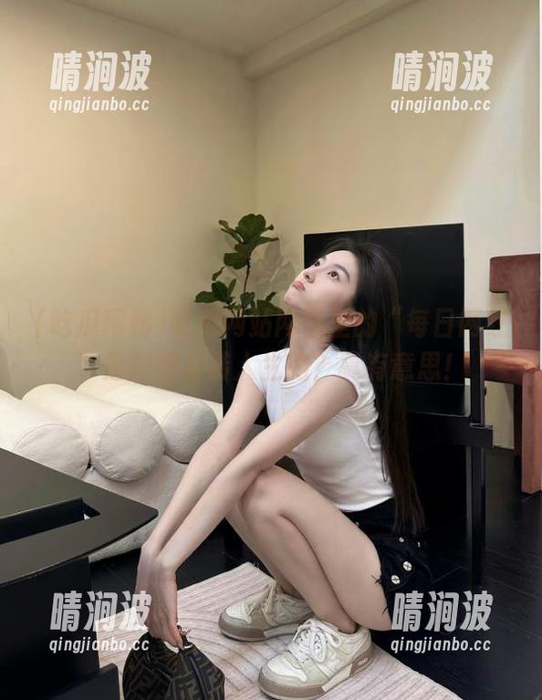 吃瓜网站 吃瓜网站网址里的“每日网红”是如何反转人生的?真有意思!