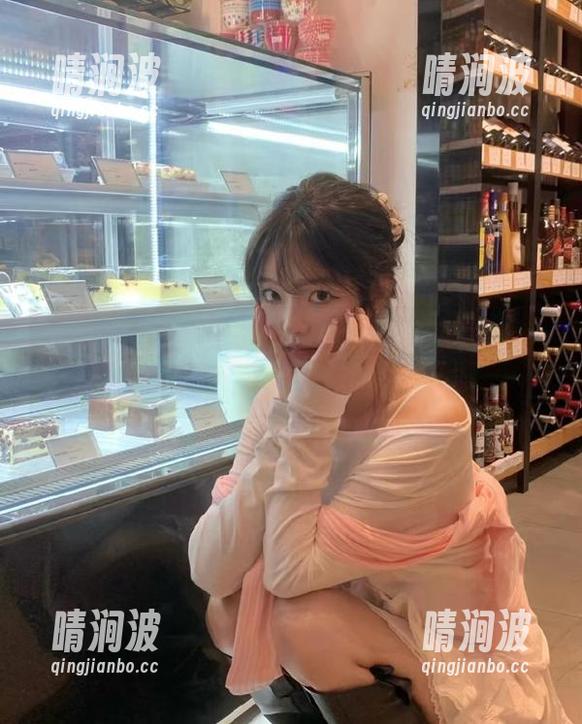 吃瓜网站 每次登录吃瓜网站都有新料,一不小心就被快乐淹没了!