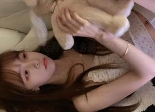 吃瓜论坛网址怎么搞？我只想抱着瓜默默咽下去。