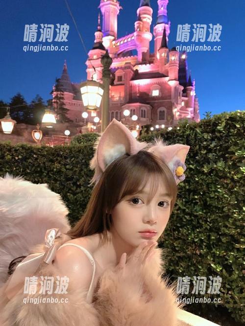我爱五一吃瓜网 哈哈,最新网页已经更新了,“我爱五一吃瓜网”上线了自动捡瓜叶功能,懒人们乐了!