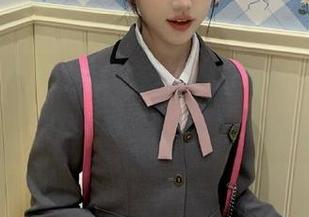 疯狂翻看，每日黑料app里那些让人捧心画面都不敢让人想象的八卦！