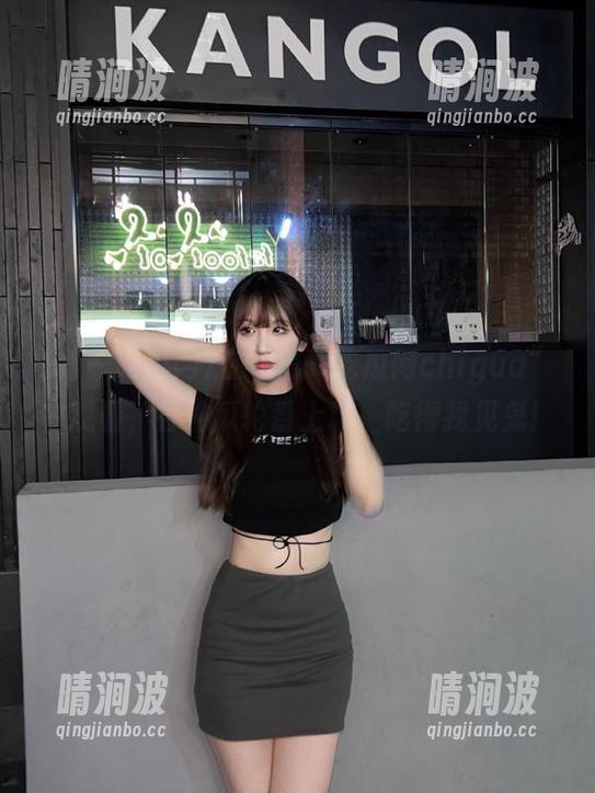 在“第一吃瓜网chigua”中观看，各种瓜轮番上场，吃得我见鬼！