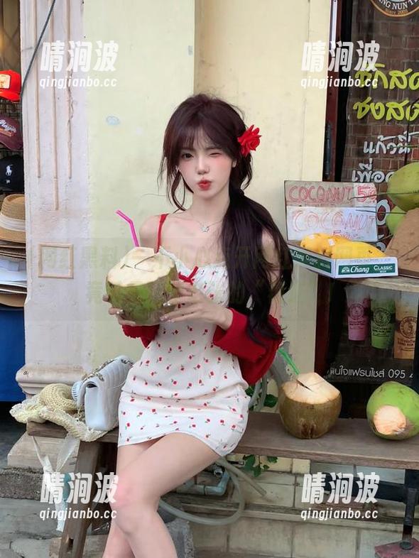 网红黑料 一不小心点开网红黑料网页,竟看见隔壁老张的“艳遇”!