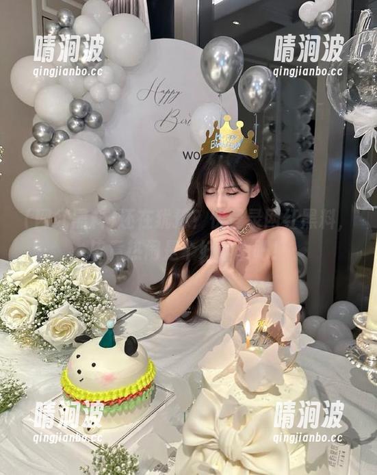 还在犹豫？快登录网红黑料，毕竟热闹是个好理由吧！