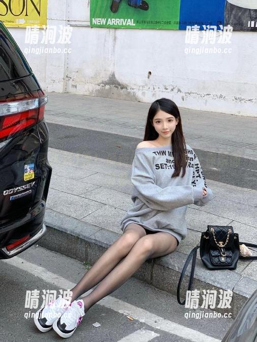 看！最新的黑哥扒料让你瞬间跟着乐！