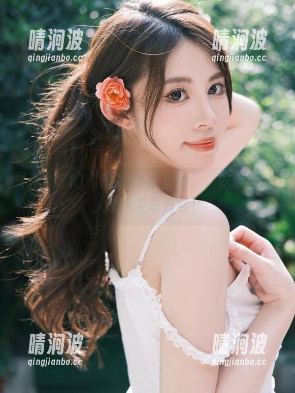 黑料51 “黑料51苹果版”:吃瓜升级,单手左右开弓!