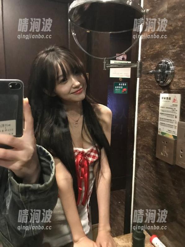 黑料51 黑料51,号称令人欲罢不能的八卦入口,服了!