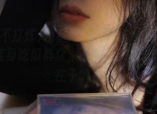 观看黑料不打烊zzzttt5官网，变身吃瓜群众，心里默默在想他们都在干嘛？