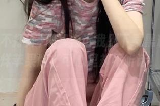理智告诉我别下载黑料不打烊苹果版，可心里却不听话！