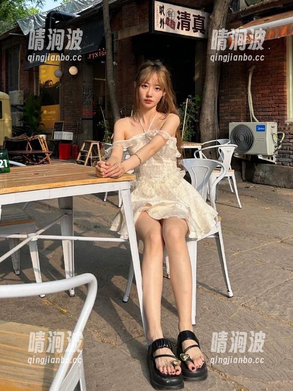 黑料冲哥 就在黑料冲哥的入口,一字马竟成了新潮流!
