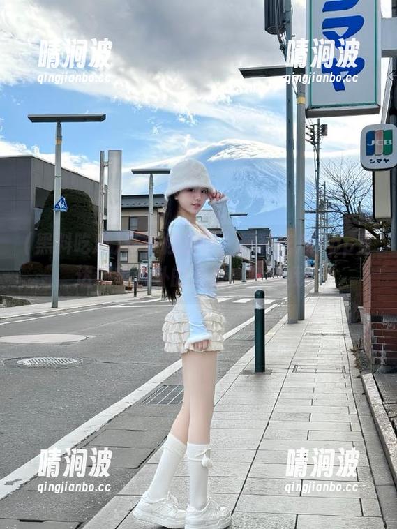 辣条你别停，黑料吃瓜app直达渴望八卦的心底，呼唤我！