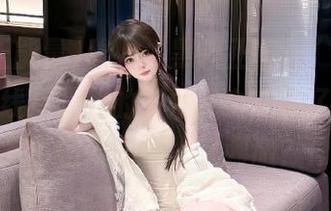 唉，“黑料正能量”官网的视频上线后，我的关注点全在变了，是我老了还是内容太过刺激？！