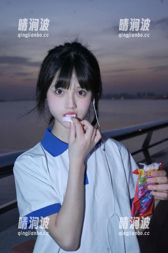 黑瓜吃料 进入黑瓜吃料的传送门,瓜友们准备好被“瓜”惊了嘛?