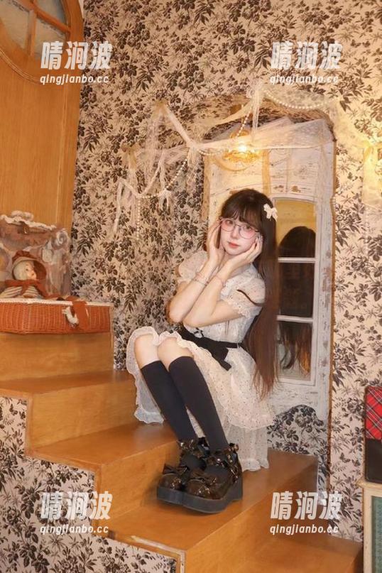 黑网料的首页到底在哪里好看？每次我都感觉在探寻一个谜题。