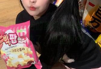更新后的黑网料苹果版，仿佛又从新世界回来了，心里那个激动啊！